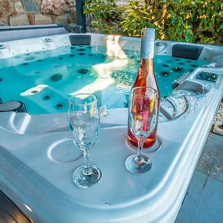 Cimentepe Deluxe 2 - With Jacuzzi In Yalikavak Villa