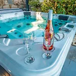 Cimentepe Deluxe 2 - With Jacuzzi In Yalikavak Villa