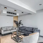 Cimentepe Deluxe 2 - With Jacuzzi In Yalikavak